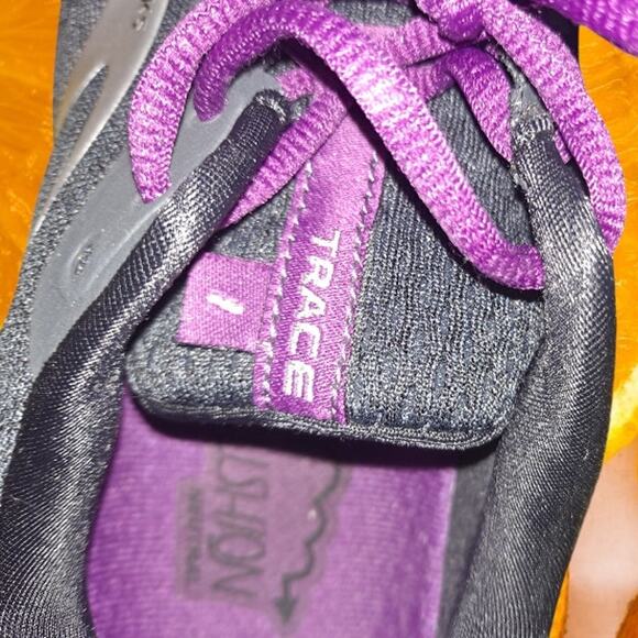 Brooks Trace 1 Running Shoes Sneaker Blue and Purple Size 10 - Picture 4 of 8